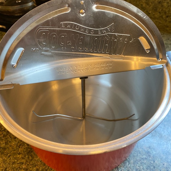 The Genuine Whirley Pop Popcorn Maker- Aluminum Stovetop Popper, Wood Hand Crank - Picture 8 of 13